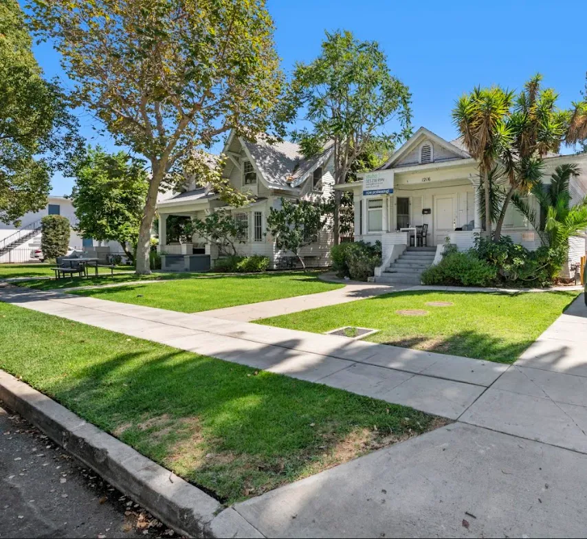 property for rent #1