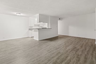 property for rent #5