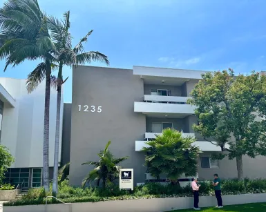 property for rent #1