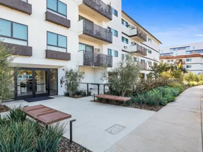 property for rent #7