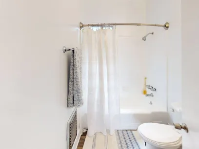 property for rent #4