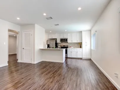 property for rent #7