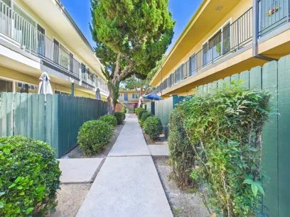 property for rent #4