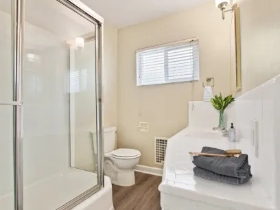 property for rent #7