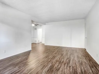 property for rent #4