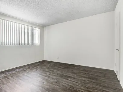 property for rent #5