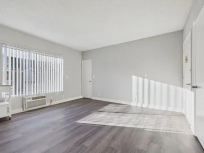 property for rent #5