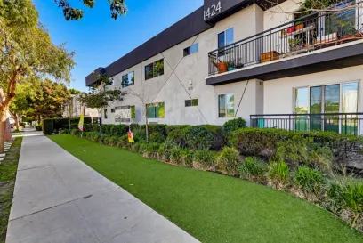 property for rent #4