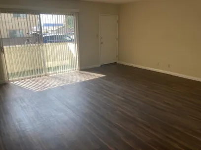 property for rent #4