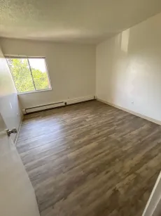 property for rent #4