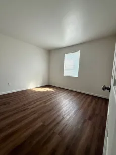 property for rent #4