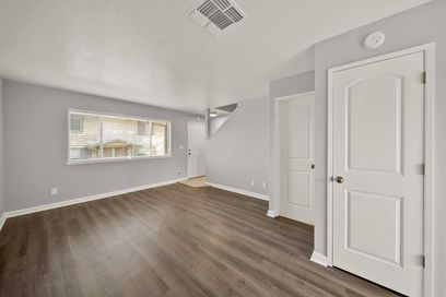 property for rent #5