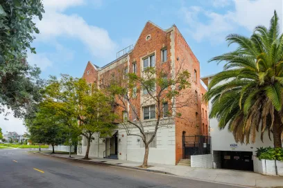 property for rent #1