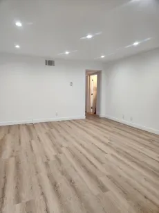 property for rent #7