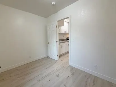 property for rent #4