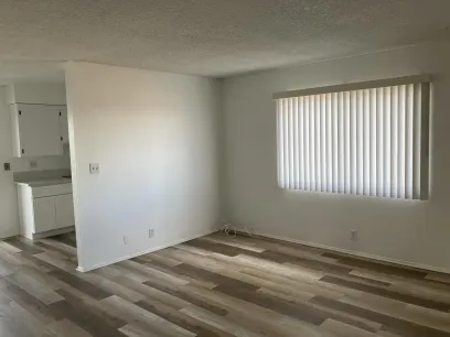 property for rent #4