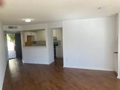 property for rent #7