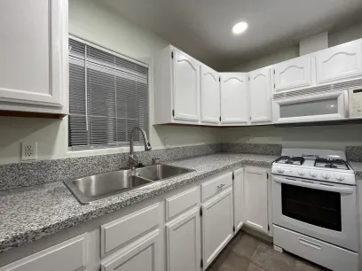 property for rent #4