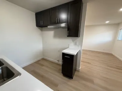 property for rent #4