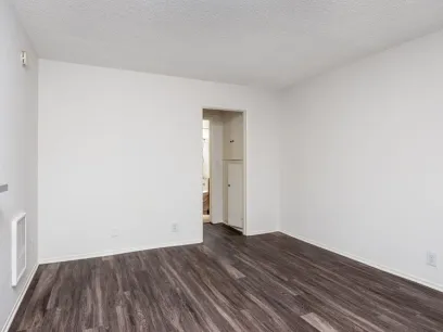 property for rent #7