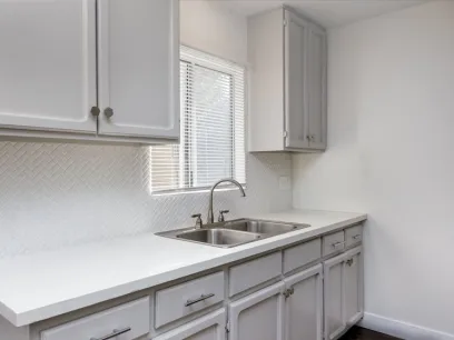 property for rent #4