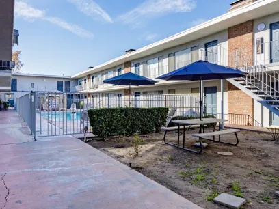 property for rent #3