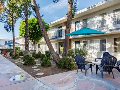 property for rent #4