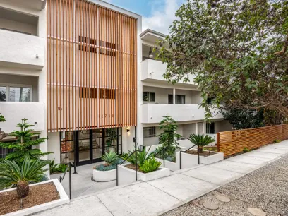 property for rent #7