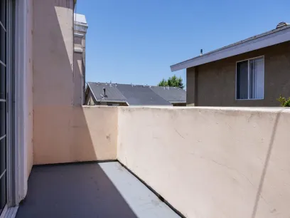 property for rent #7