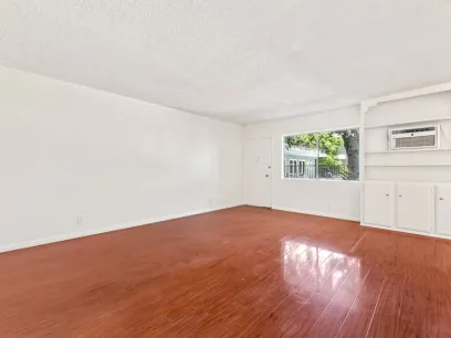 property for rent #1