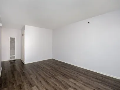 property for rent #4