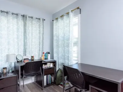 property for rent #5