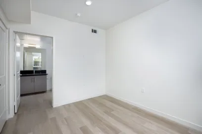 property for rent #4