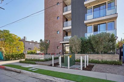 property for rent #1