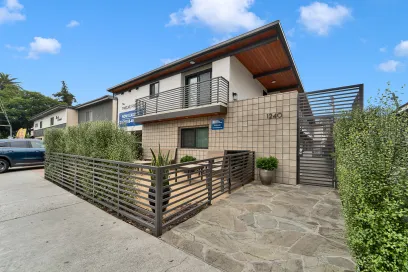 property for rent #1