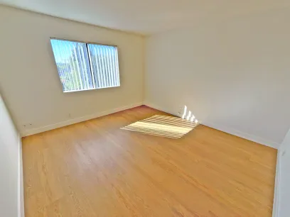 property for rent #5