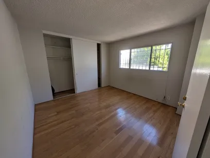 property for rent #5