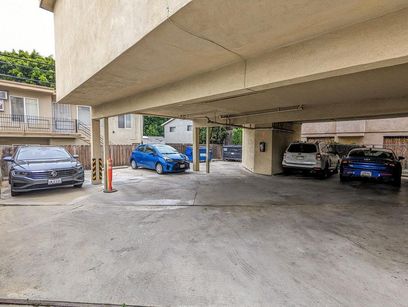 property for rent #4