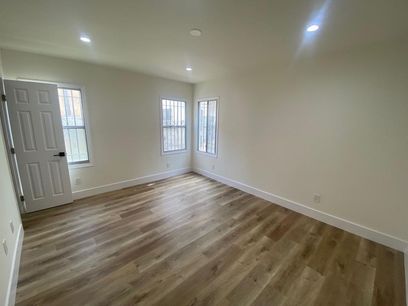 property for rent #4