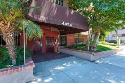 property for rent #1