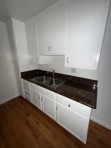 property for rent #7