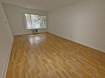 property for rent #4