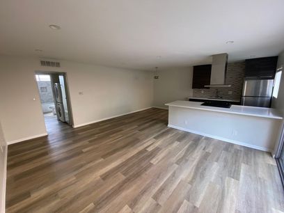 property for rent #7