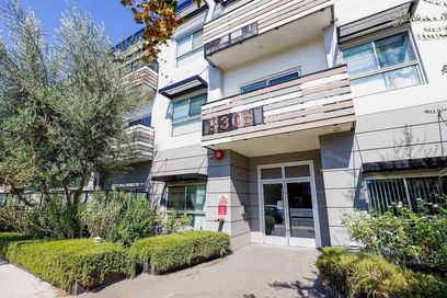 property for rent #1