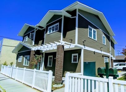 property for rent #1