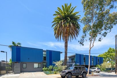 property for rent #1