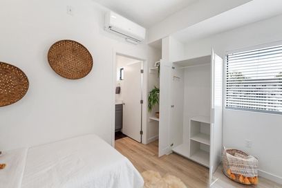 property for rent #7