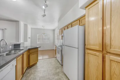 property for rent #7