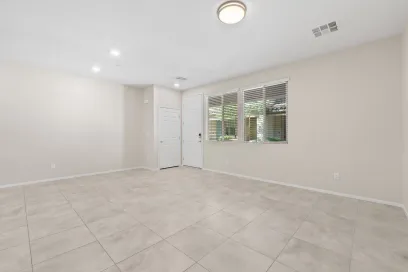 property for rent #4