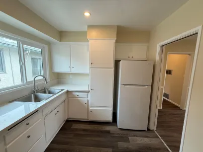 property for rent #4